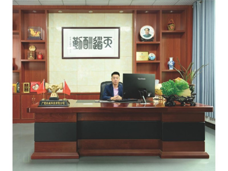挤出机的工作原理详细介绍